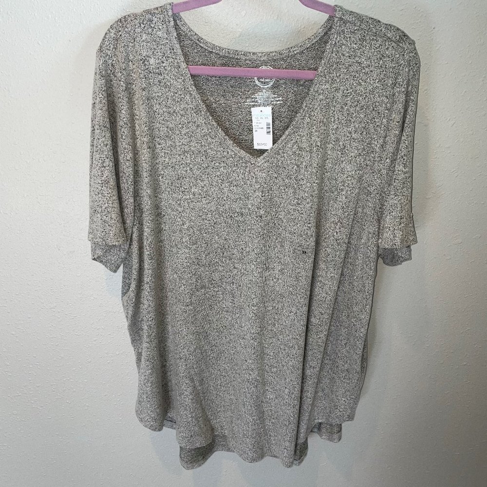 Maurices Size 3X NWT Short Sleeve Sweater